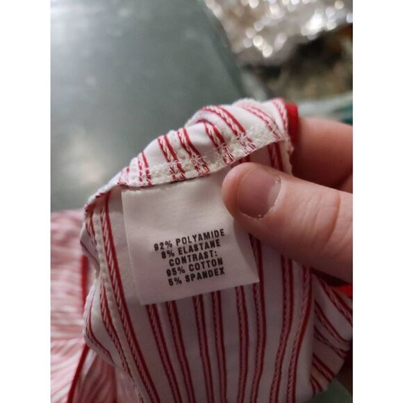 St John Sport red&white candy cane striped tshirt sz P - Picture 3 of 4